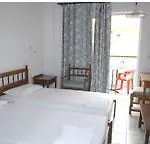 Artemis Aparthotel