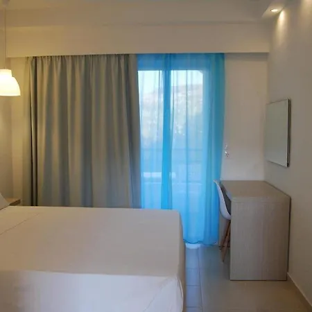 Artemis Aparthotel