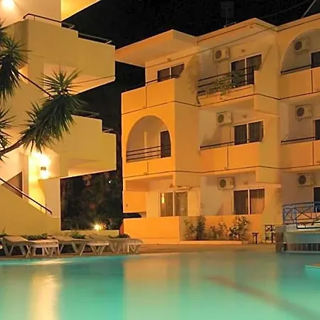 Aparthotel Artemis 3*