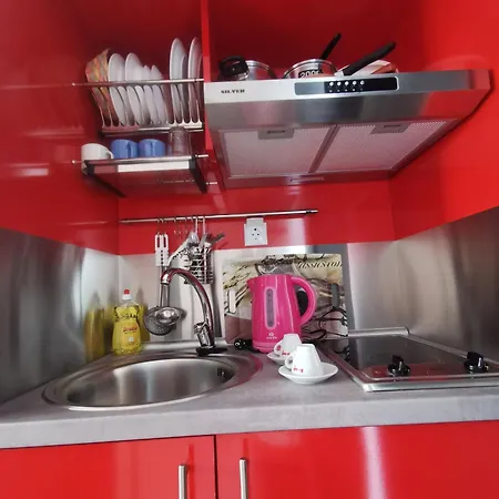 Artemis מלון דירות