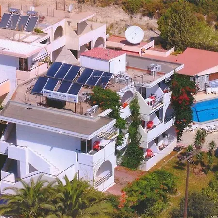 מלון דירות Artemis